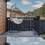 Apartman Family Luxury With Hot Tub York