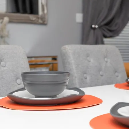 Lägenhet Family Luxury With Hot Tub