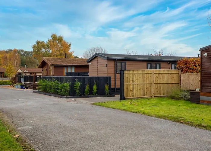 Family Luxury With Hot Tub York