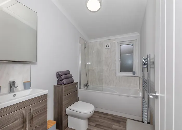 Family Luxury With Hot Tub Apartment