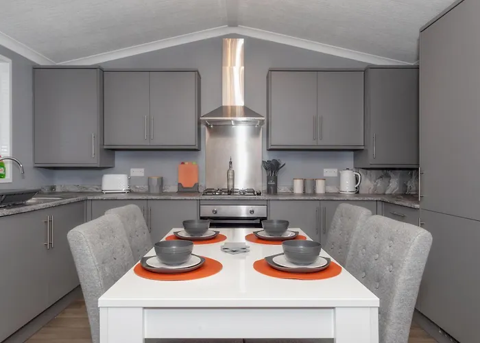 Family Luxury With Hot Tub York