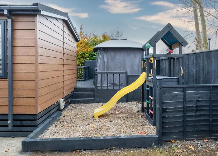 Family Luxury With Hot Tub York