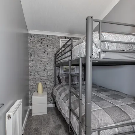 Family Luxury With Hot Tub *