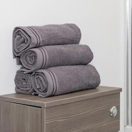 Family Luxury With Hot Tub 公寓 *