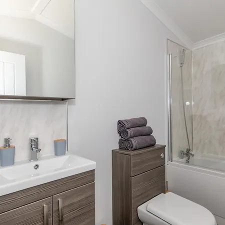 公寓 Family Luxury With Hot Tub